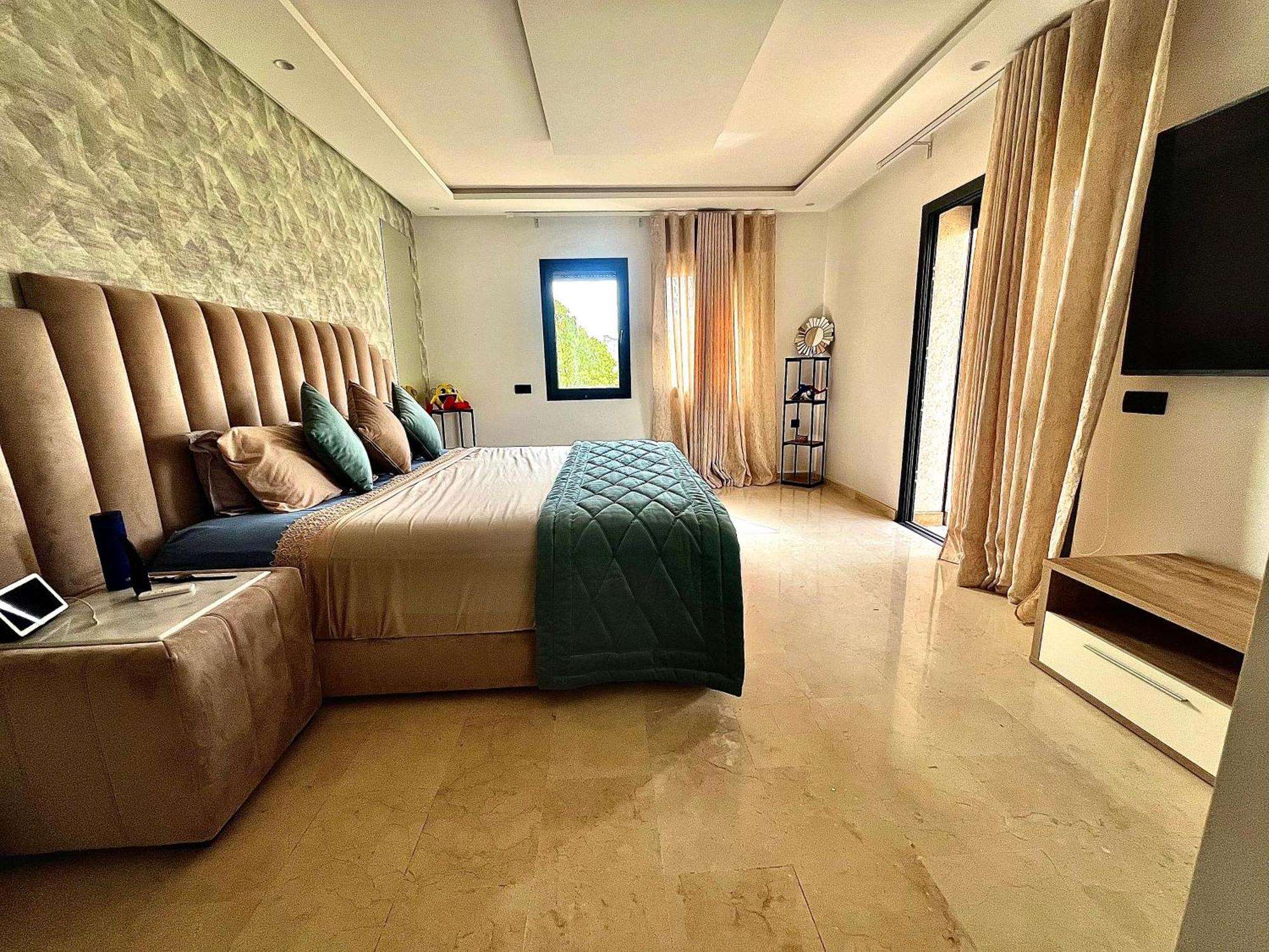 Exotic Vip Family Only -service Chambre,billard,ping-pong,piscine Privee -chauffee Sur Demande- * Marrakesch