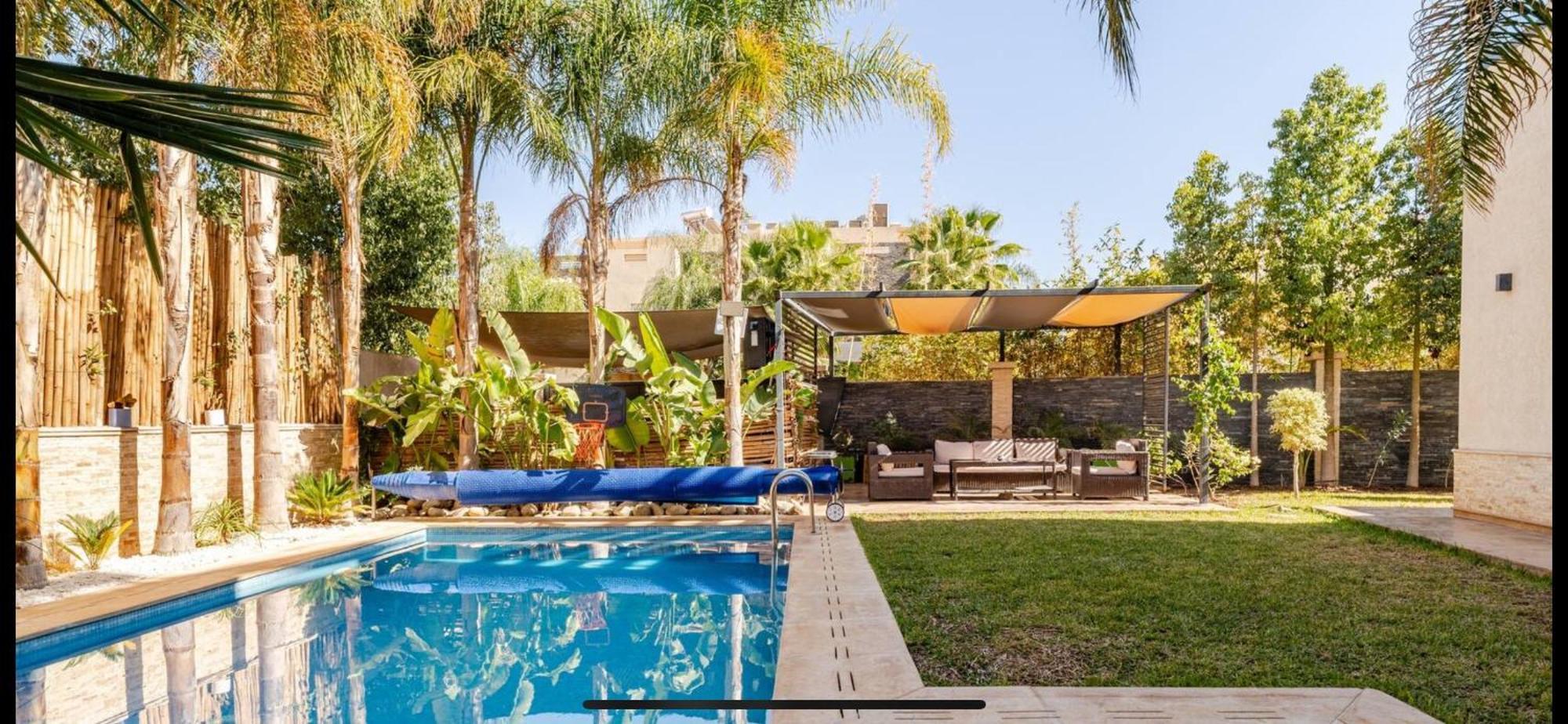 Villa Exotic Vip Family Only -service Chambre,billard,ping-pong,piscine Privee -chauffee Sur Demande-