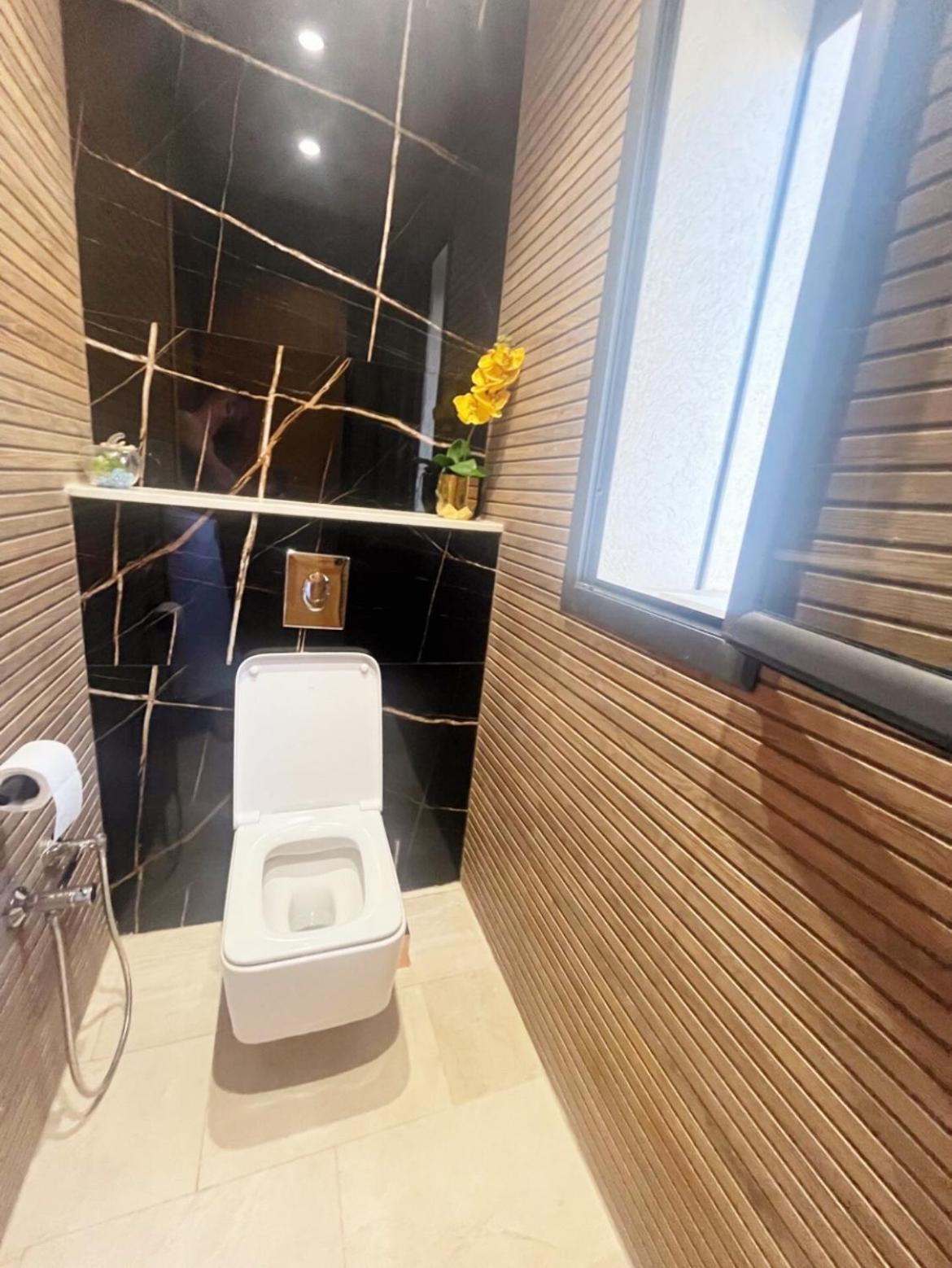Villa Exotic Vip Family Only -service Chambre,billard,ping-pong,piscine Privee -chauffee Sur Demande- *