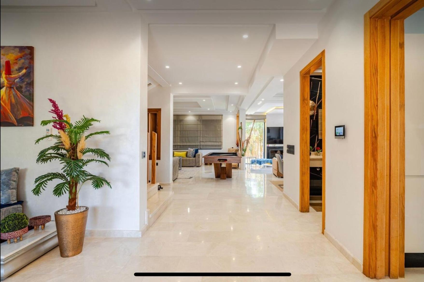 Exotic Vip Family Only -service Chambre,billard,ping-pong,piscine Privee -chauffee Sur Demande- Villa