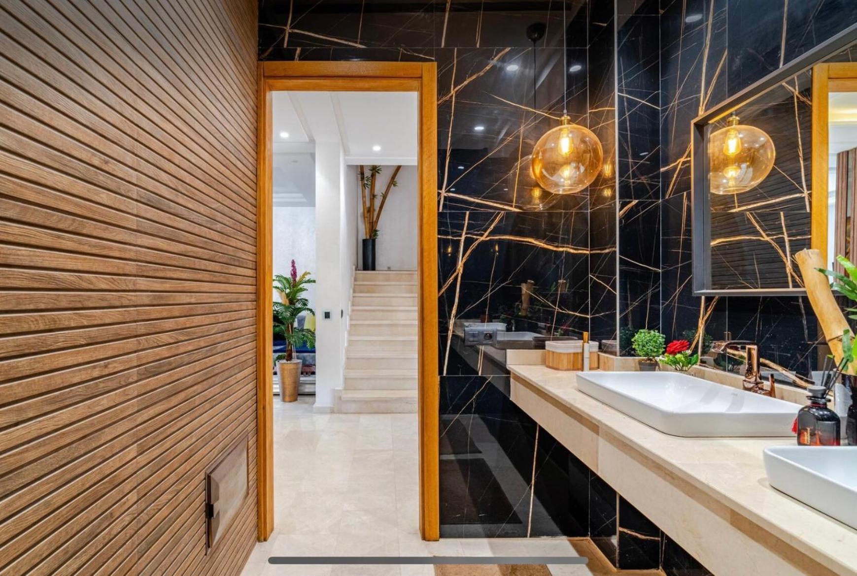 Villa Exotic Vip Family Only -service Chambre,billard,ping-pong,piscine Privee -chauffee Sur Demande-