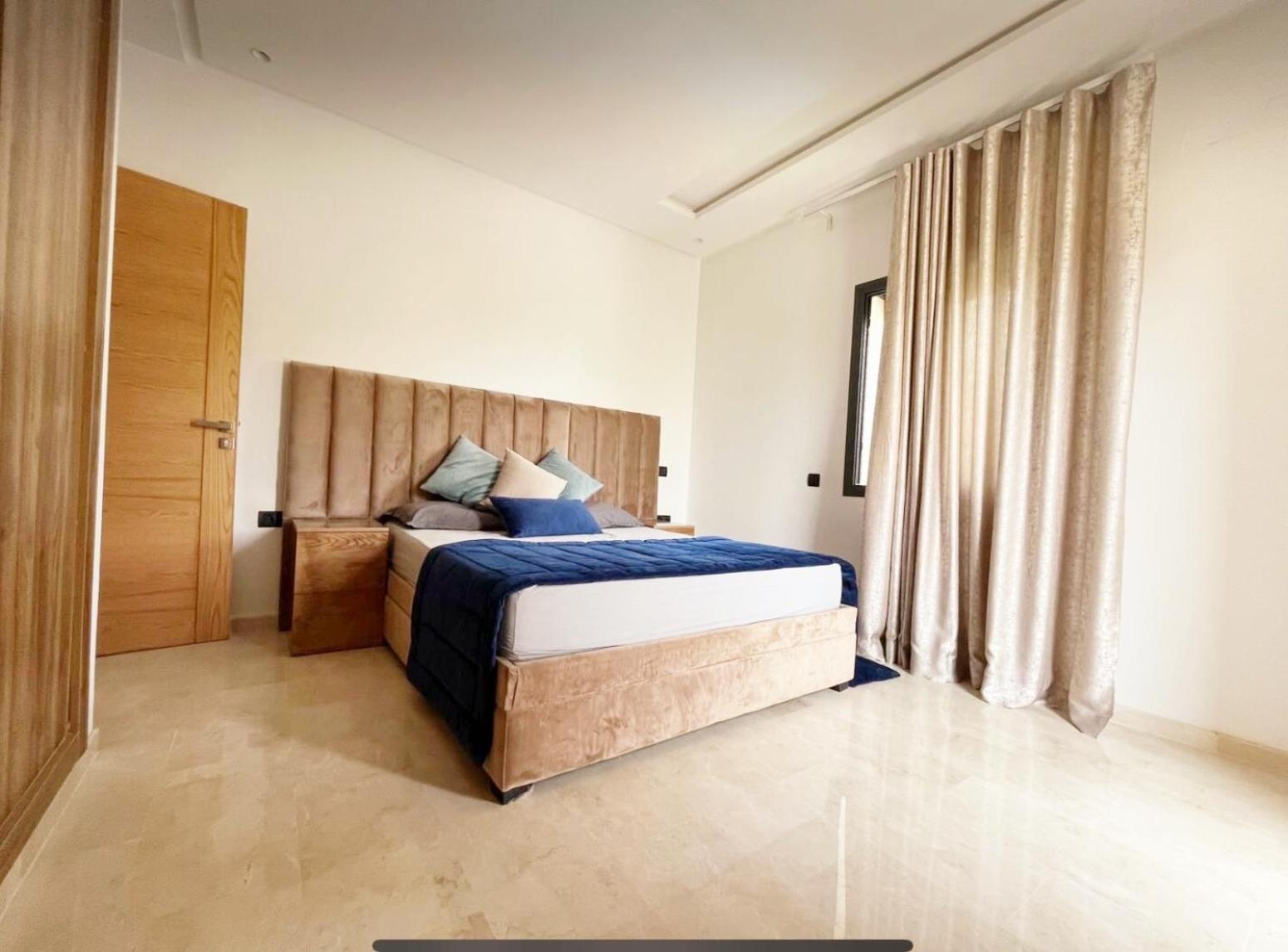 Exotic Vip Family Only -service Chambre,billard,ping-pong,piscine Privee -chauffee Sur Demande- Villa Marrakesch
