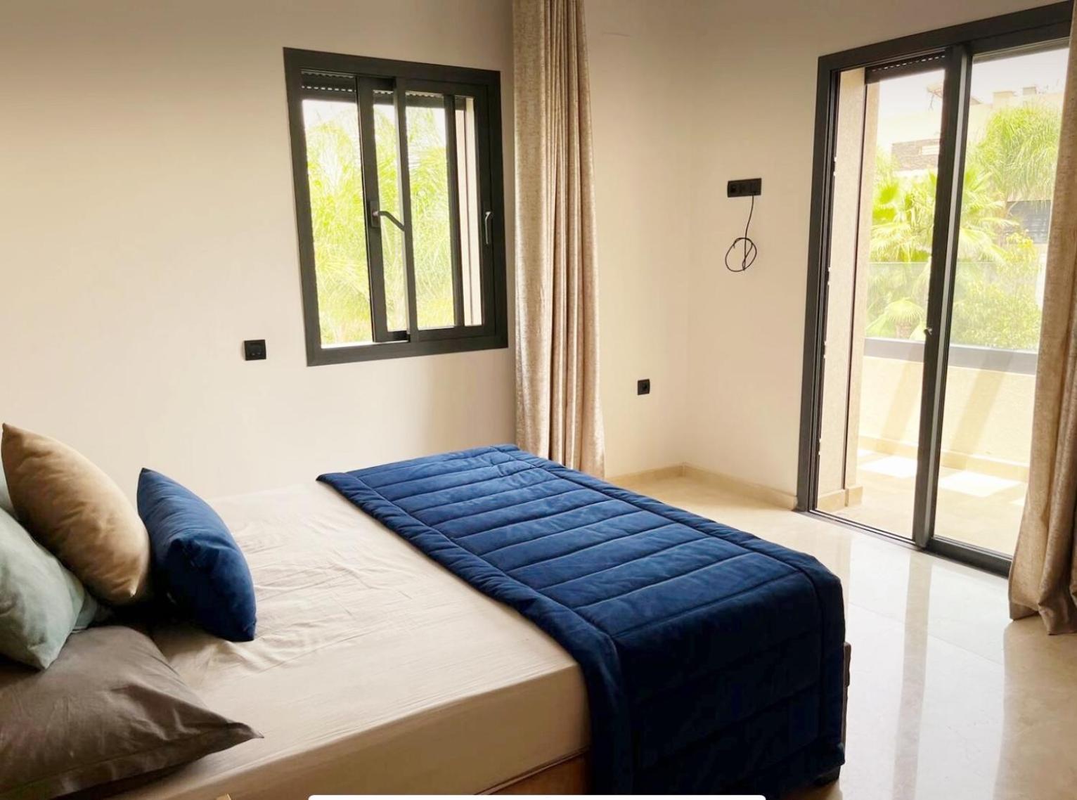 Exotic Vip Family Only -service Chambre,billard,ping-pong,piscine Privee -chauffee Sur Demande- *