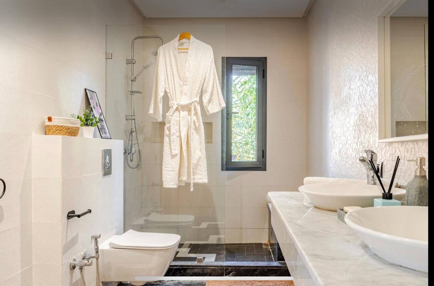 Villa Exotic Vip Family Only -service Chambre,billard,ping-pong,piscine Privee -chauffee Sur Demande- Marrakesch